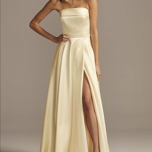 Xscape prom/formal dress